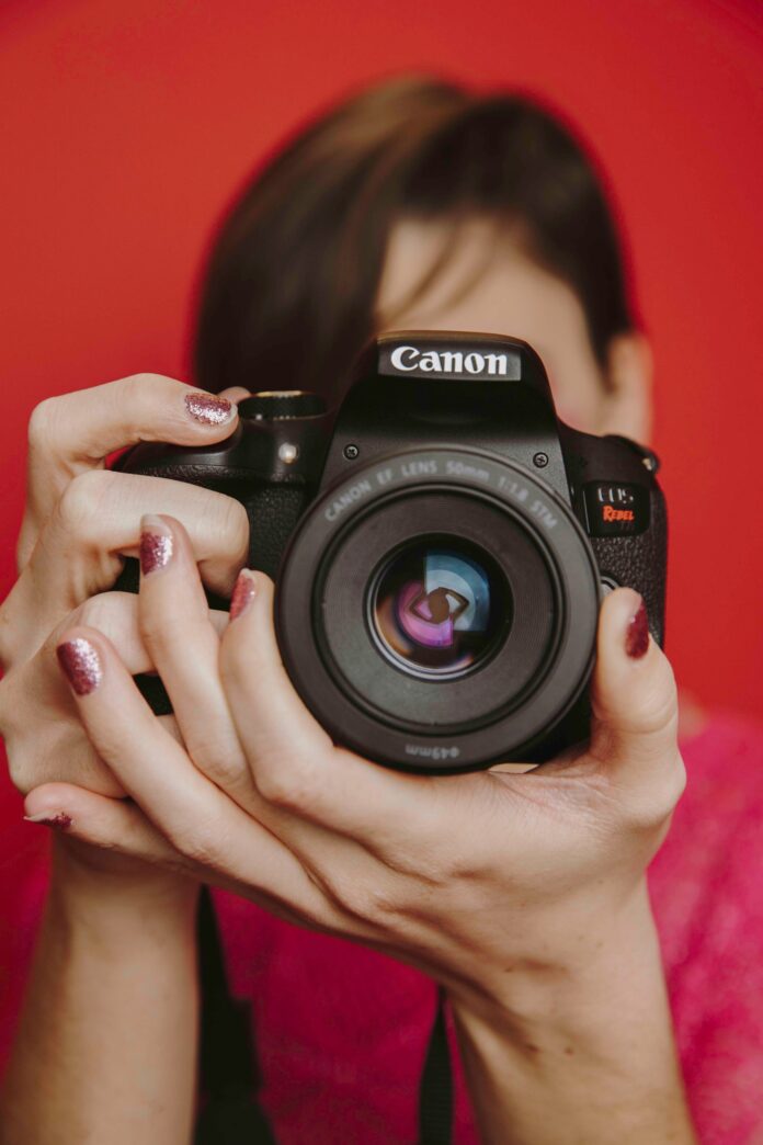 Top 10 Canon Cameras 2020: Best Professional DSLR Camera